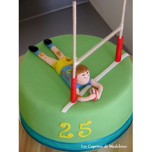 le gâteau rugby avec rugbyman